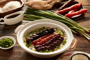 Preserved Meat Claypot Rice (L) (45minutes advanced order required)