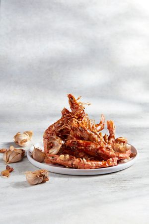 Pan-Fried Fresh Prawns with Garlic & Sweet Soya Dressing