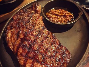 Steak & Wine Table Menu (3 Starters, 3 Mains, 3 Sides, 1 Bottle of Wine) (For 3-4 Pax)
