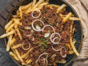 Chilli Beef Rendang Fries