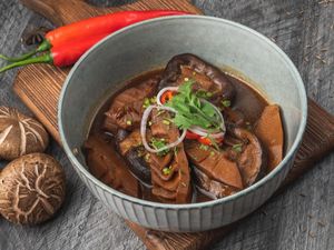 Braised Asian Mushroooms and Bamboo Shoots