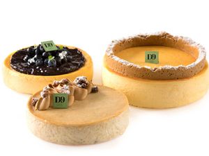 Classic American Cheesecake (Sliced)