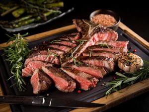 1kg Black Angus Porterhouse