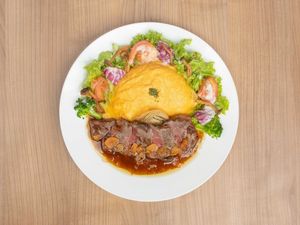 Omu Rice & Angus Beef Steak Plate with salad