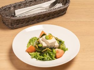 Tofu & Seaweed Salad Yuzu Dressing