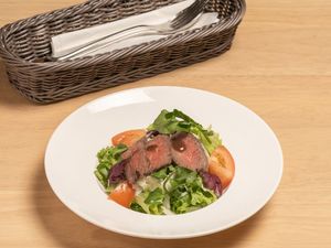 Roast Beef Salad
