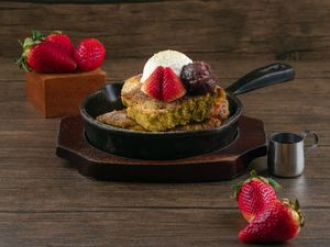 Strawberry & Matcha French Toast