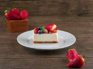 Strawberry Hokkaido Rare Cheese Cake