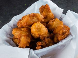 Crispy Chicken Bites w/ Curry Mayo