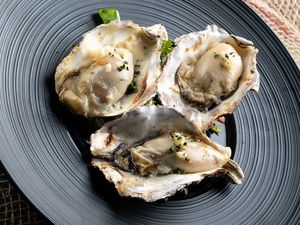 Garlic Butter Cheese Baked Oysters (3 Pcs)