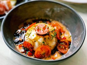 Burrata Con Gazpacho
