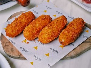 Croquetas De Manchego