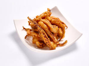 Deep Fried Salt & Pepper Squid Tentacles 椒盐炸珍宝须  (Available after 6pm for Dinner)