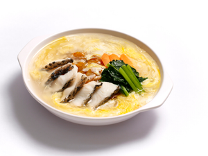 Sliced Fish Hor Fun In Creamy Egg Sauce 鱼片河  (Available after 6pm for Dinner)