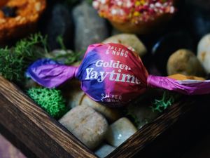 Golden Yay-Time Bon Bon (Pack of 6)