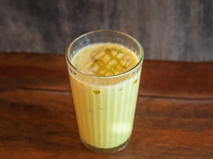 Avocado Smoothie (Soy/Almond Milk) (16 Oz)