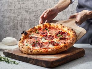 Pizza Calabrese