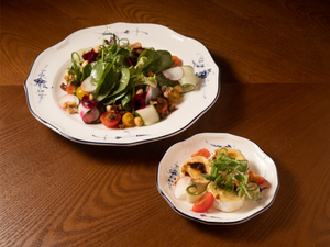 Frieda's Salad With Goat Cheese