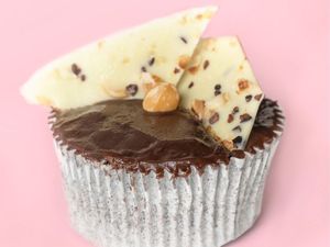 Hazel  Cupcake