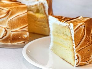 Lemon Meringue Sponge Cake (slice)