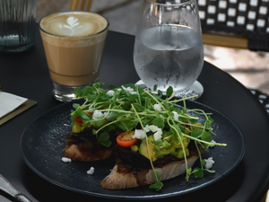 Smashed Avocado with Mushroom