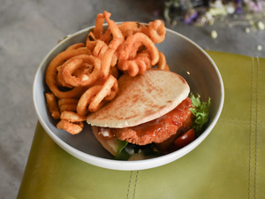 Sesame Chicken Pita
